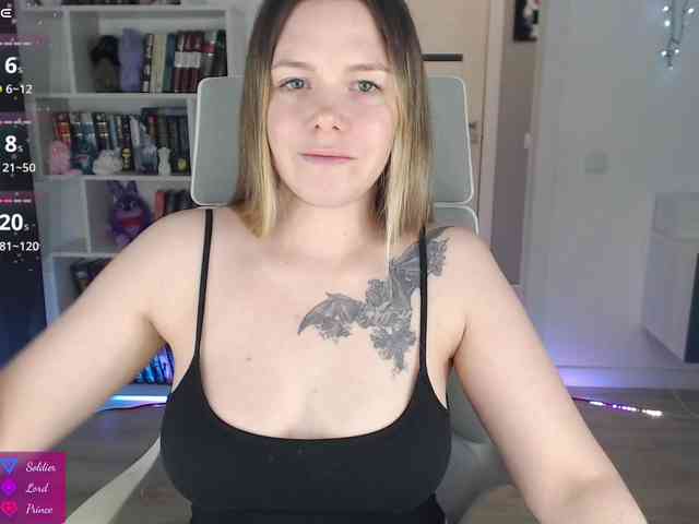 EmmaBryan webcam