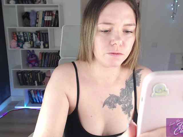 EmmaBryan webcam