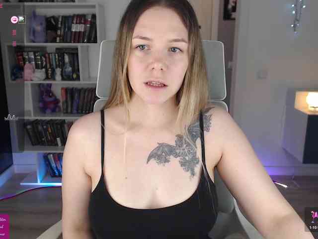 EmmaBryan webcam