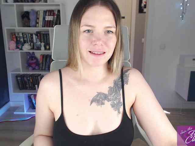 EmmaBryan webcam
