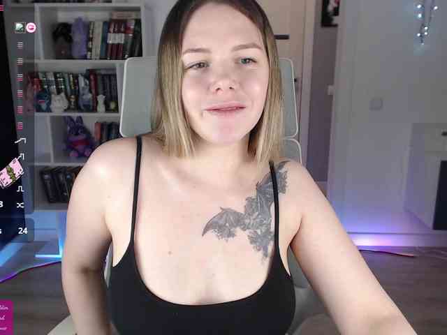 EmmaBryan webcam