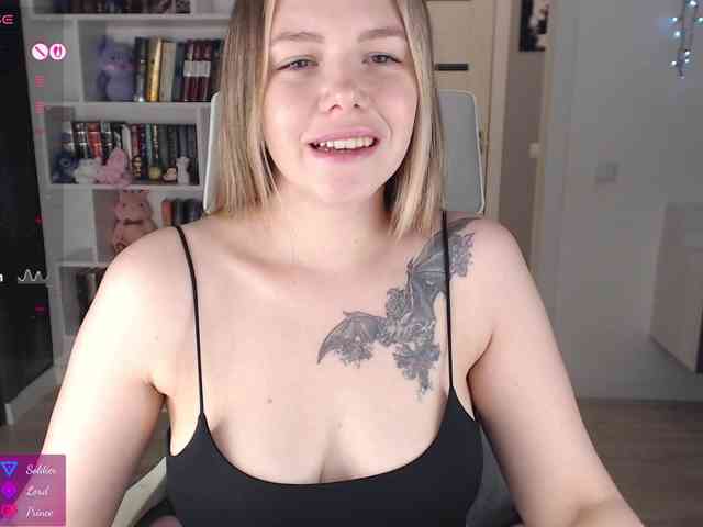 EmmaBryan webcam