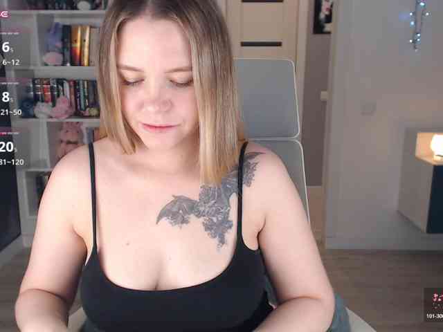 EmmaBryan webcam