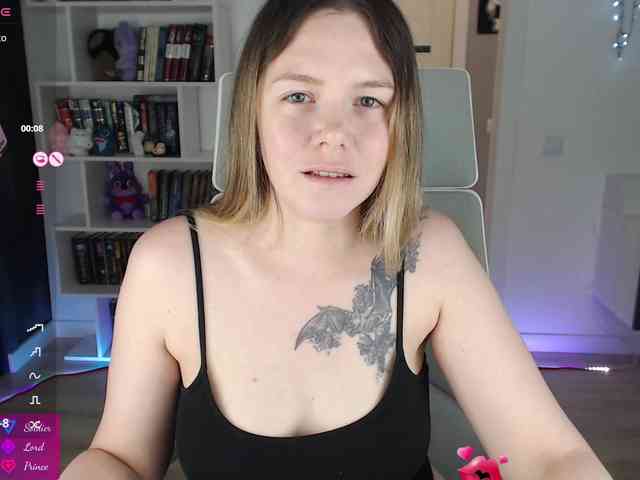 EmmaBryan webcam