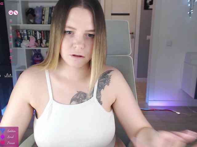 EmmaBryan webcam