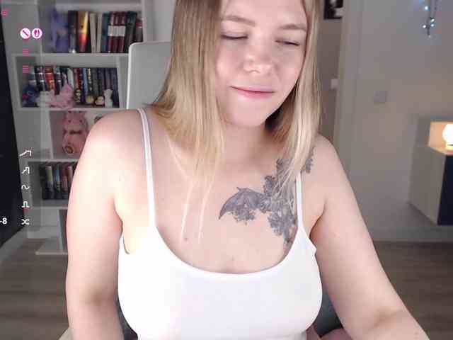 EmmaBryan EmmaBryan