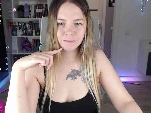 EmmaBryan webcam