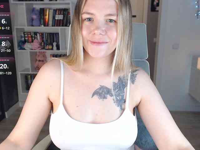 EmmaBryan webcam
