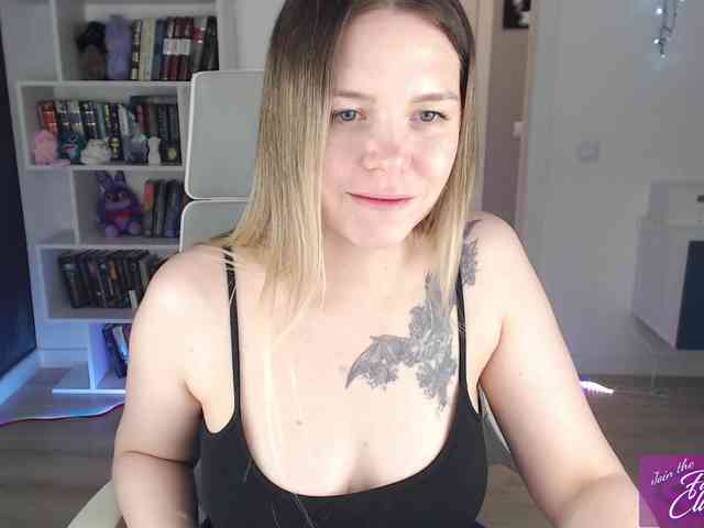 EmmaBryan webcam