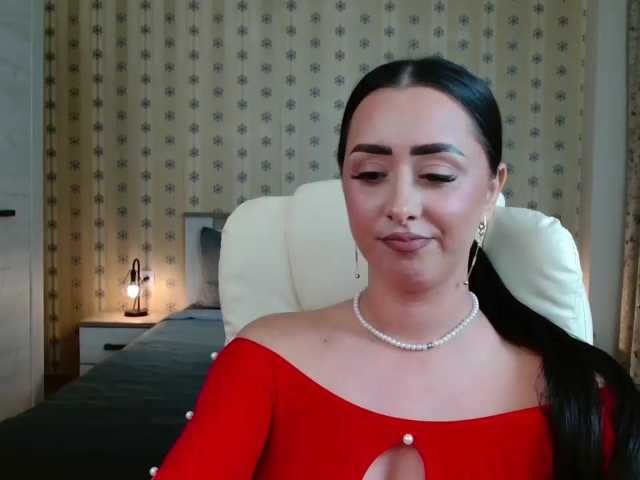 Leslie-Secret live cam on BongaCams
