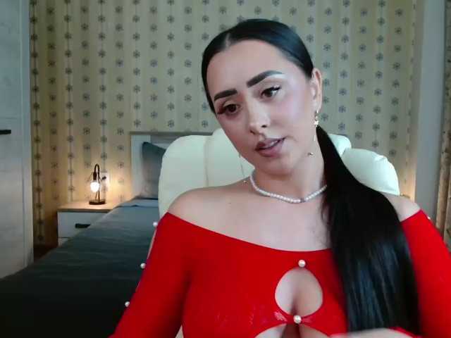 Leslie-Secret live cam on BongaCams