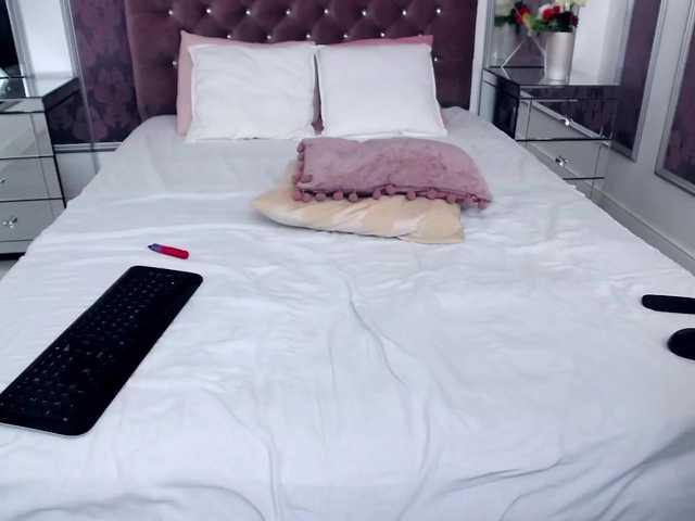 MiaMckenna