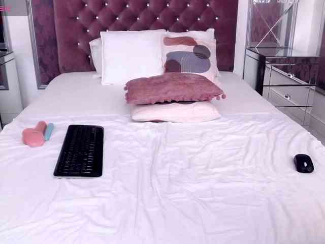 MiaMckenna