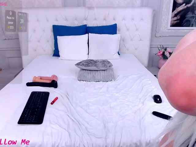 MiaMckenna webcam