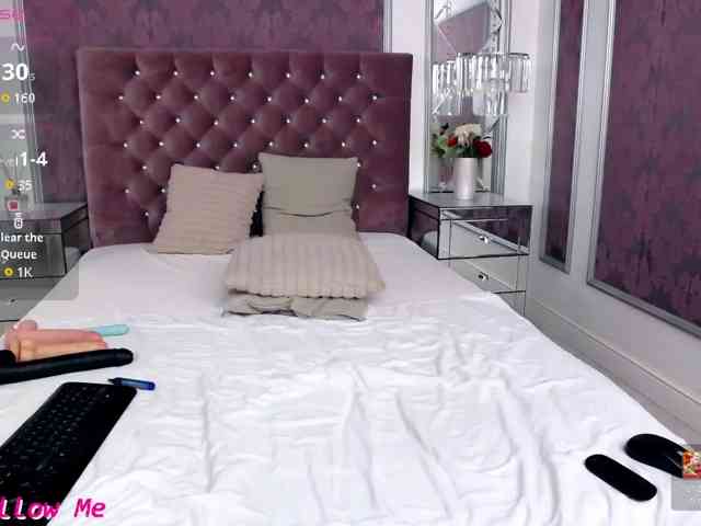 MiaMckenna