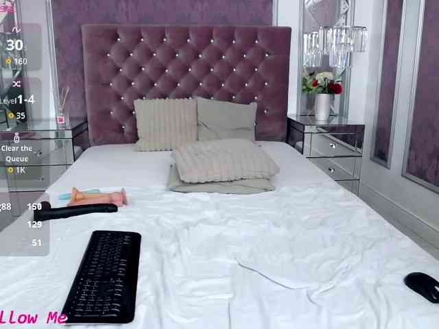 MiaMckenna webcam