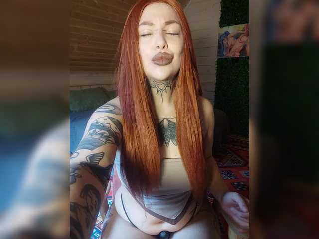 alex_is live cam preview