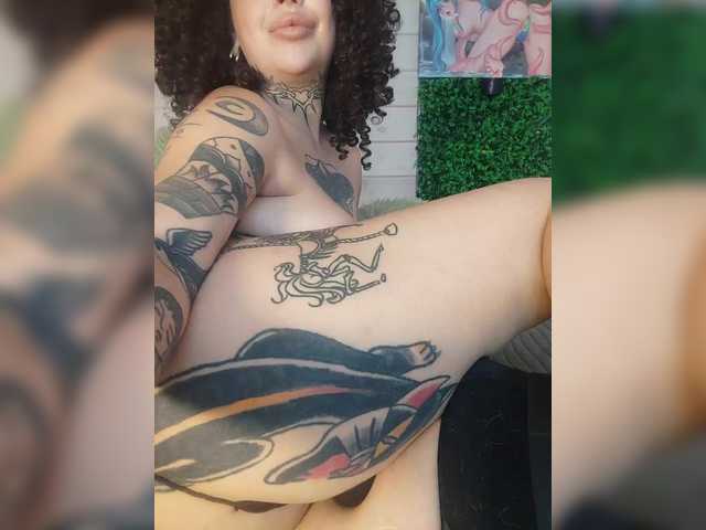-alexis- live webcam show
