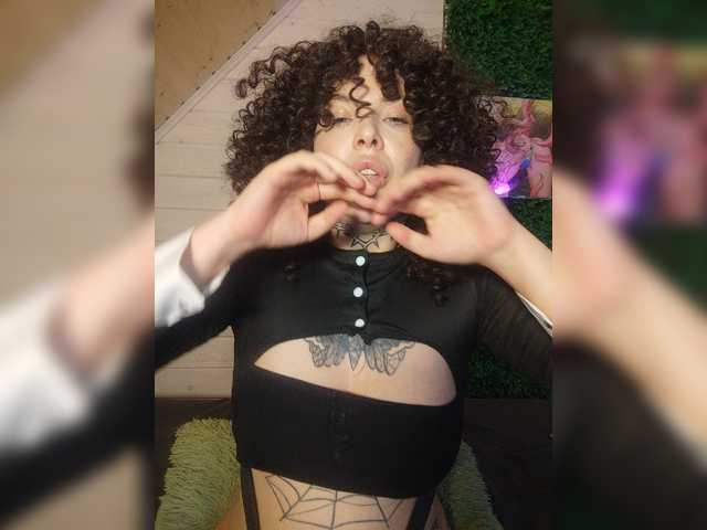 -alexis- live cam on BongaCams