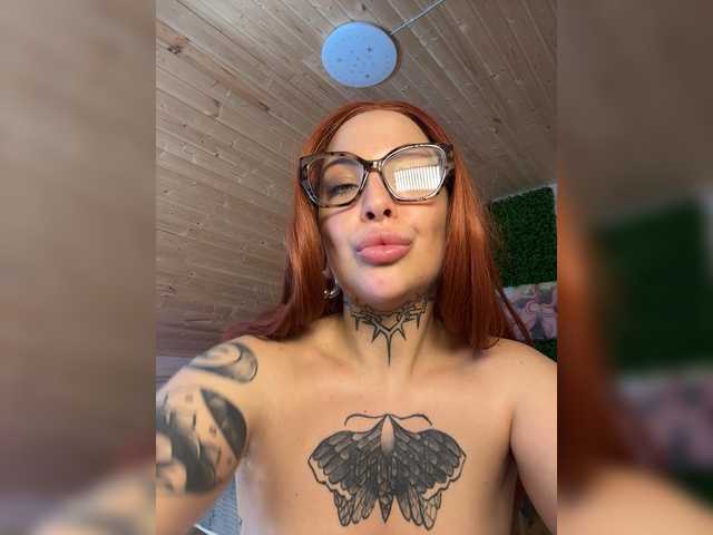-alexis- live cam on BongaCams