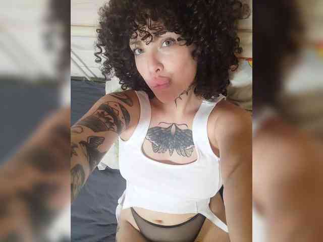 -alexis- Sex Cam Show