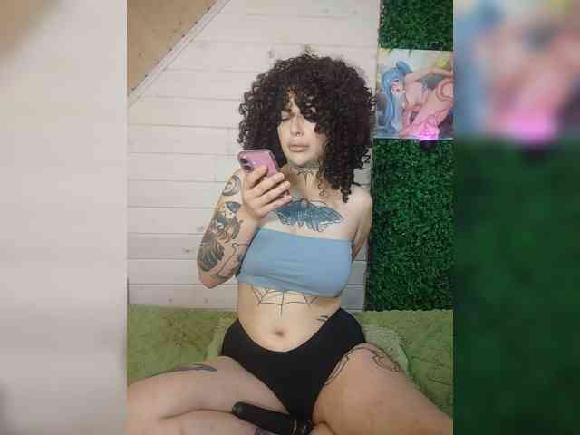 alex_is webcam