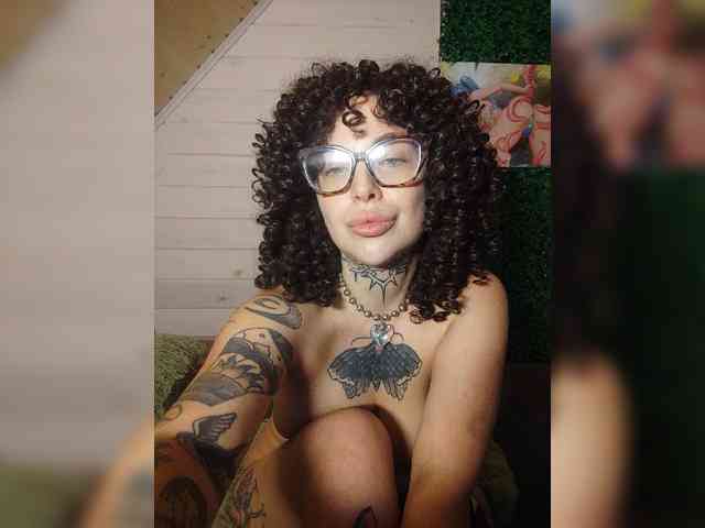 alex_is webcam