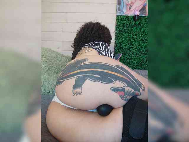alex_is webcam