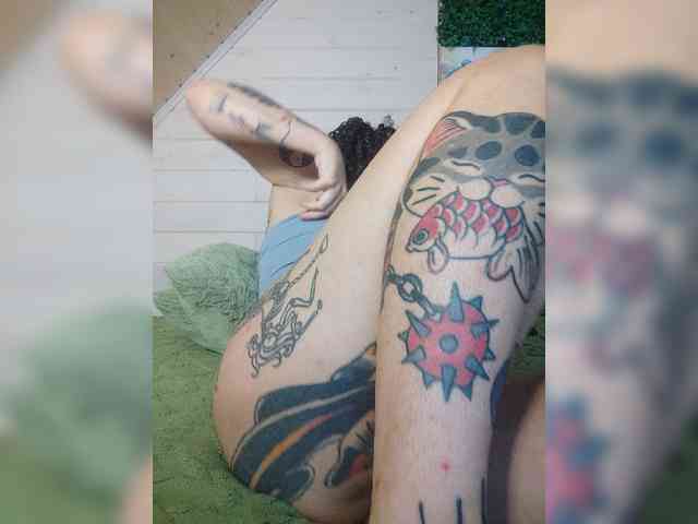alex_is webcam