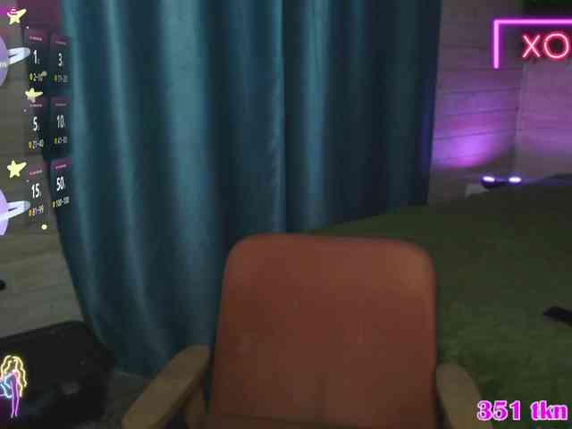 alex_is