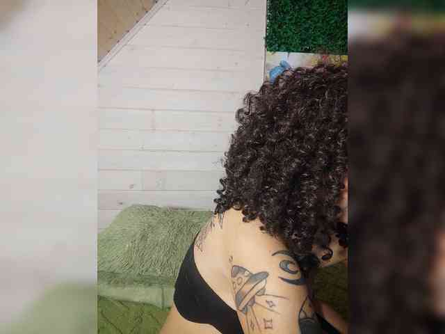 alex_is webcam
