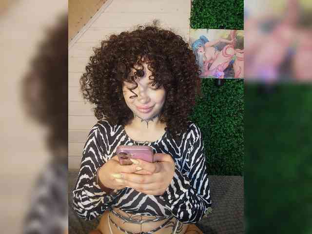 alex_is webcam