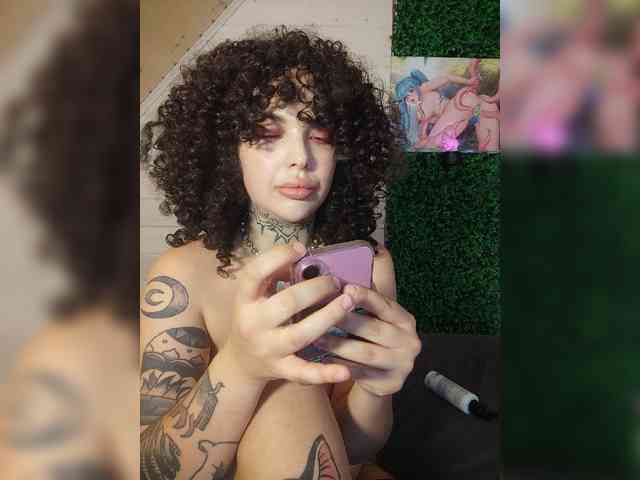 alex_is webcam