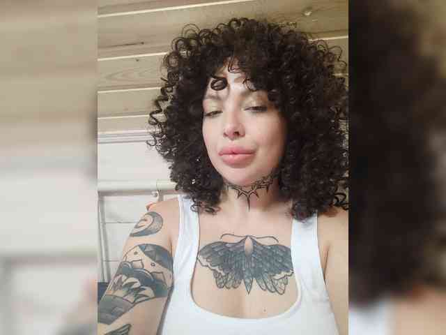 -alexis- Sex Cam Show