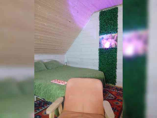 alex_is webcam