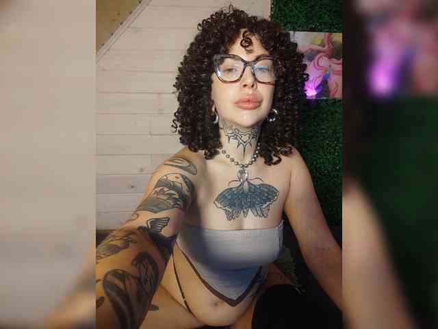 alex_is webcam