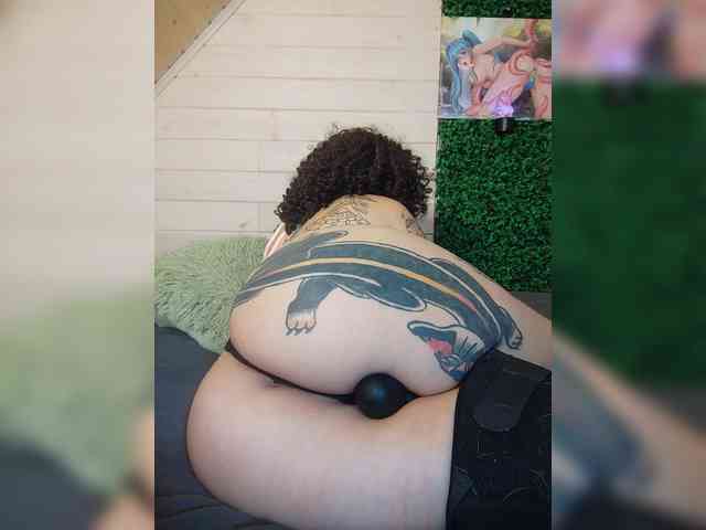 alex_is webcam