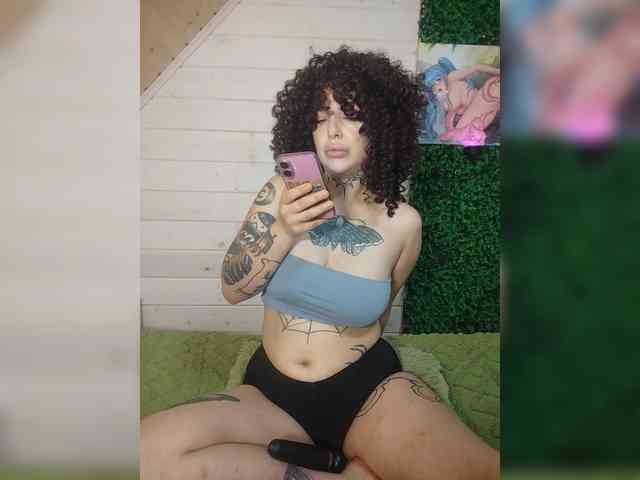 alex_is webcam