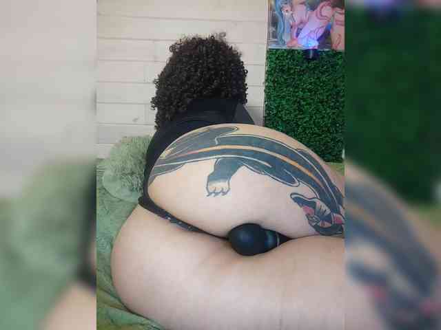 alex_is webcam
