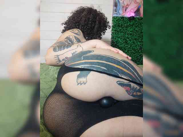 alex_is webcam
