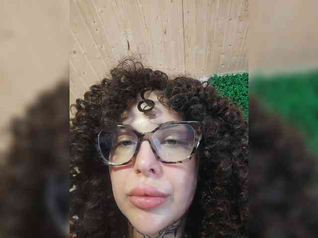 alex_is webcam