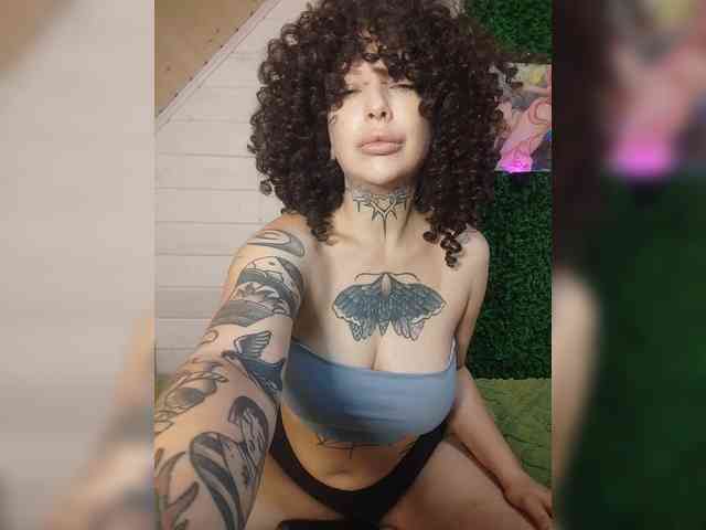 alex_is webcam