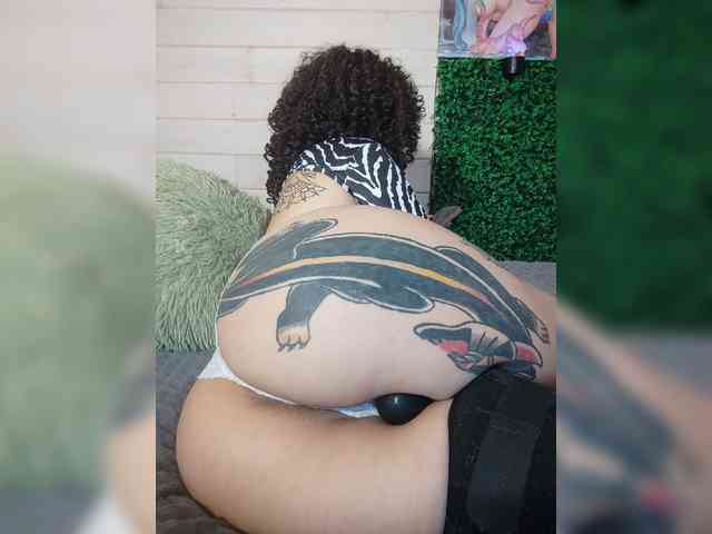 alex_is webcam