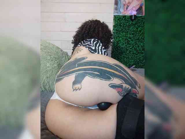 alex_is webcam