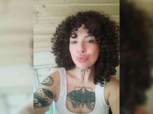 -alexis- Sex Cam Show