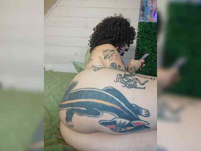 alex_is webcam