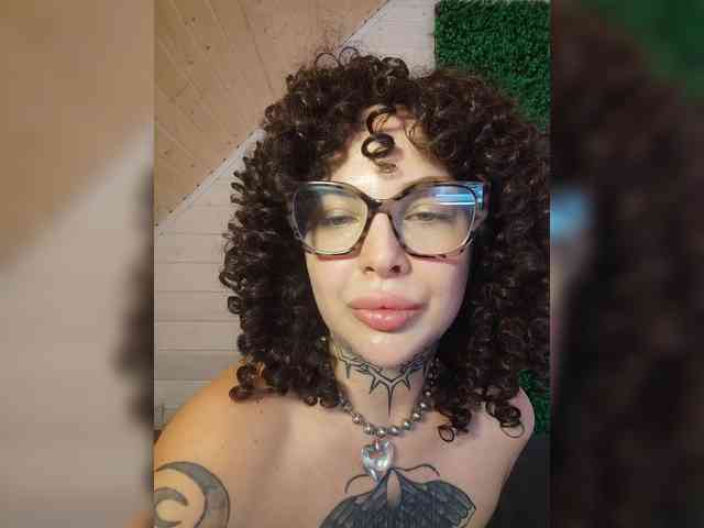 alex_is webcam