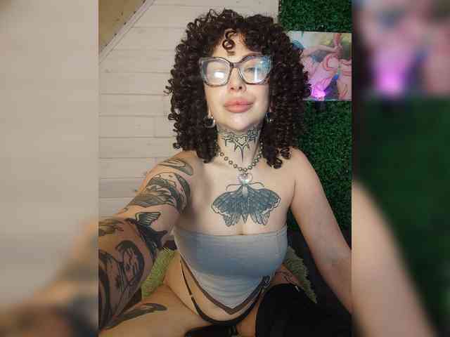 alex_is webcam