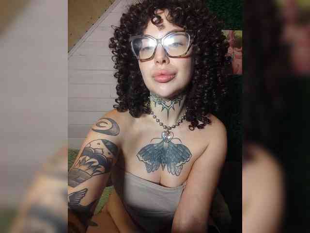 alex_is webcam