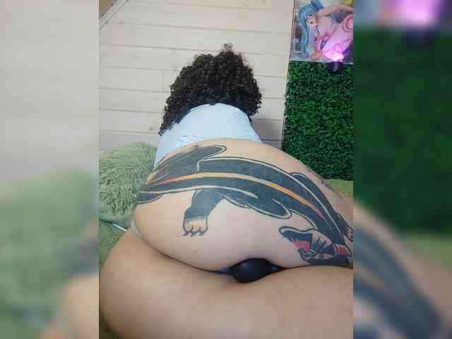 alex_is webcam